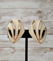 Vintage Monet Clip On Earrings Large Cream &amp; Gold Tone Statement - £11.25 GBP