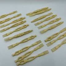 Vintage Toothpicks Forks Cream Plastic Appetizer Hong Kong 60&#39;s Hors d&#39;o... - £11.01 GBP