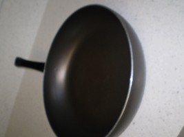 Farberware Nonstick Black Skillet, 12&quot; Frying Pan - £18.78 GBP