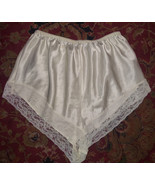 Vintage Off White Laura Adams M/L  Satin Tap Pants Barbizon Lady Lynne P... - $342.46 MXN