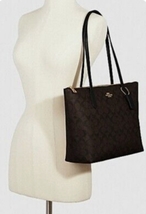 Coach Signature Tote Handbag-A Perfect Handbag For Daily Use Or Any Occasion  - £188.44 GBP