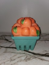 Retro Ceramic Peach Fruit Basket HomeWorxs Candle - £22.79 GBP