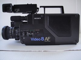 Sony CCD-V8AF 8mm Video 8 Video Camera Recorder FOR PART ONLY NOT WORKING - $65.44