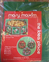 Mary Maxim Plastic Needlepoint Christmas Dish Christmas Craft Kit - £13.15 GBP