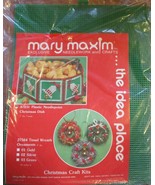 Mary Maxim Plastic Needlepoint Christmas Dish Christmas Craft Kit - £13.23 GBP