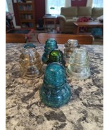 vintage lot of 7 aqua/amber/green electrical insulators Whitall Brookefi... - €69,00 EUR