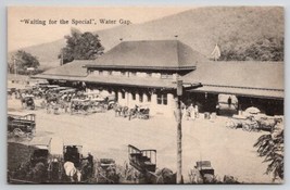 Delaware Water Gap PA Waiting For Special DL &amp; W Railroad Station Postcard U29 - £11.69 GBP
