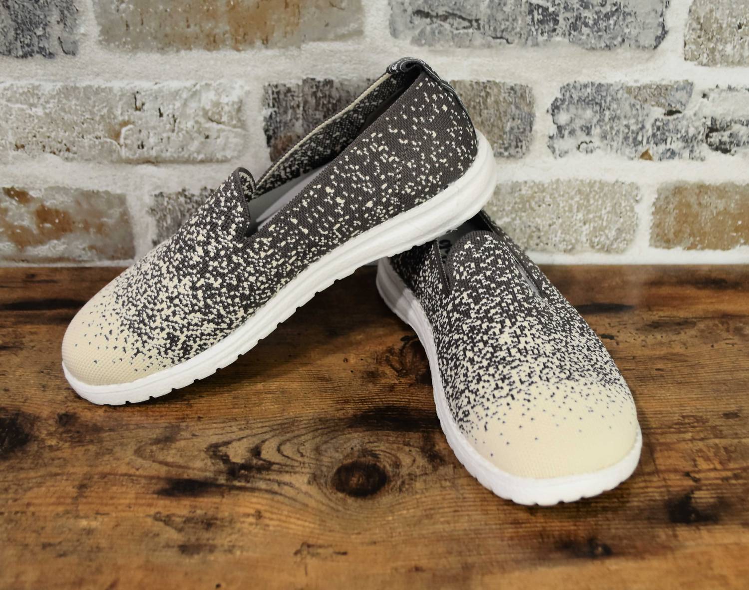 Very G women's gypsy jazz sneakers in Sporty Grey