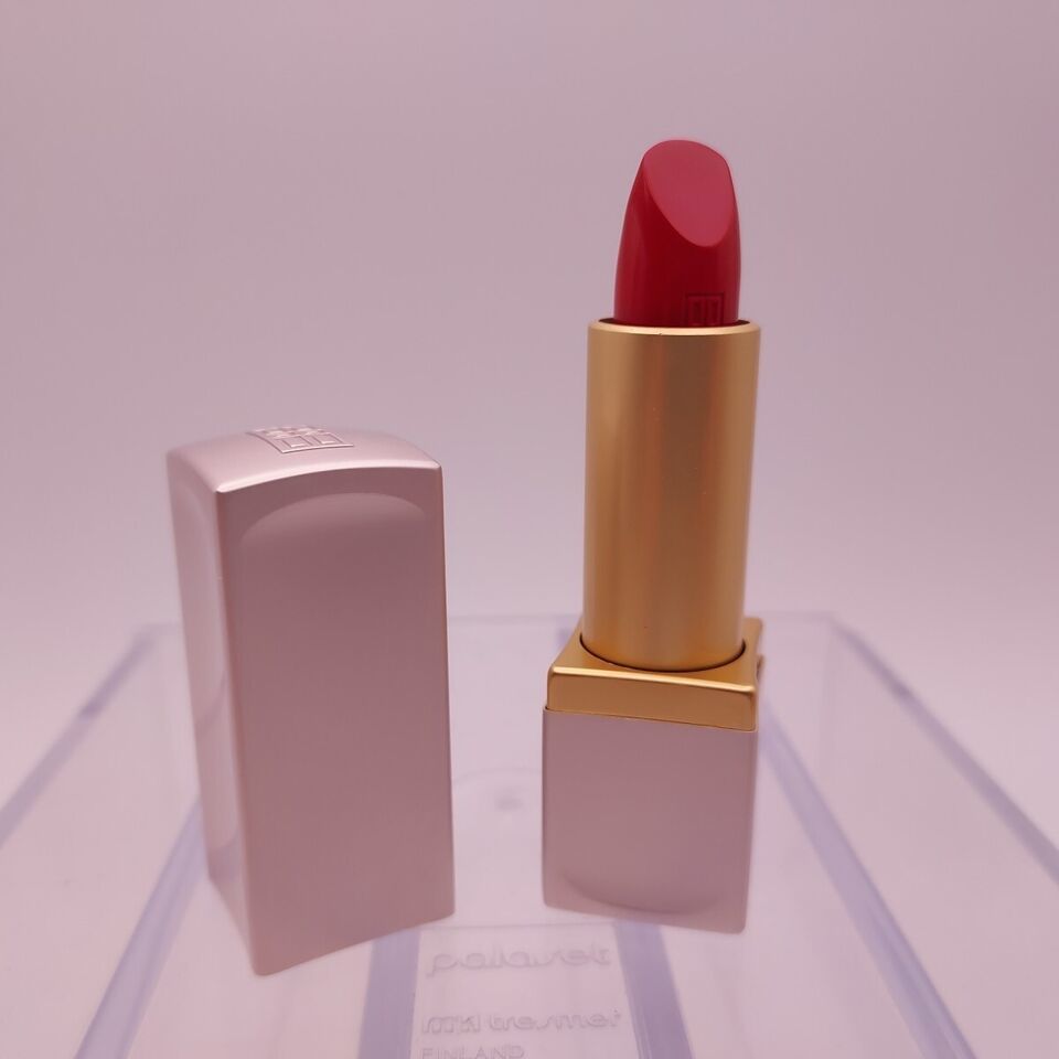 Elizabeth Arden RED DOOR RED Moisturizing Lipstick .14 Full Size - $10.88