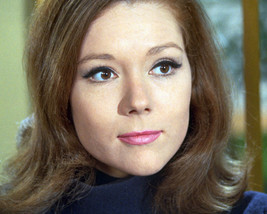 Diana Rigg The Avengers Close Up Color 16x20 Canvas Giclee - £55.94 GBP