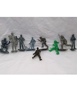 Lot Of (9) Vintage 1960s Grey Green Army Military Toys 2-3&quot; - $367.38 MXN