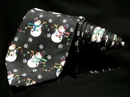 Yule Tie Greetings Men&#39;s Snowmen ⛄️ Black Lights Christmas Holiday Dapper Tie - £13.29 GBP