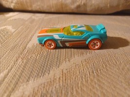 Hot Wheels Fast Fish Toy Car Vehicle Blue Orange Yellow Mattel - £6.22 GBP