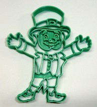 Leprechaun 4 Smiling Open Arms Irish St Patricks Day Cookie Cutter USA PR4179 - £3.18 GBP