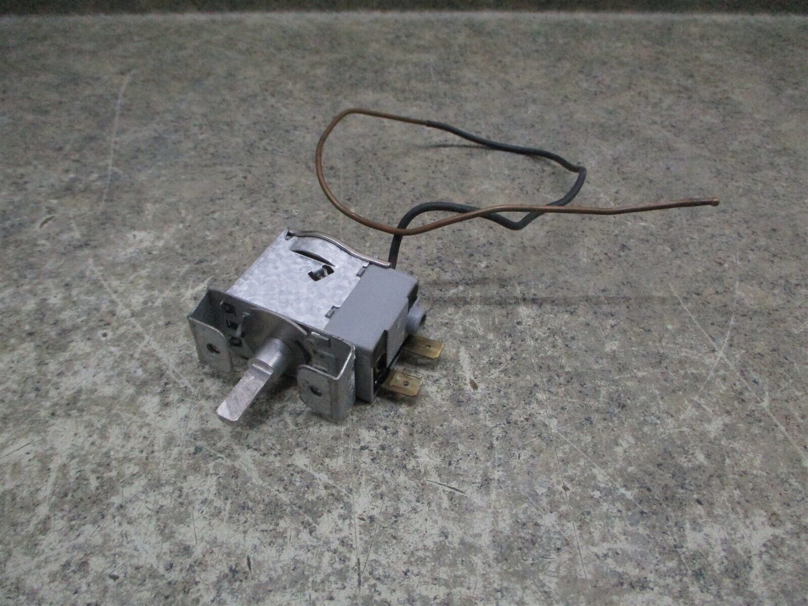 Ge Air Conditioner Thermostat Part  WJ28X10048