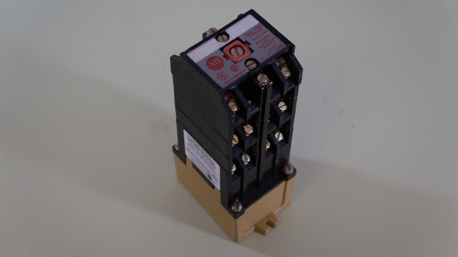 Allen Bradley Bul. 700 Type PK 700-PK1000A1 AC Relay , 110/120V Coil , - $12.61
