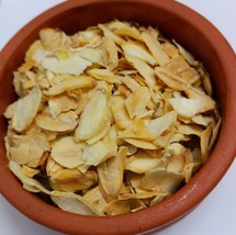 Organic dried garlic flakes150 gram     رقائق الثوم المجففة - $15.00