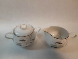 Vintage Easterling Creamer Sugar Set/2 Wheat Porcelain Mid Century - £26.90 GBP