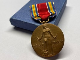 Wwii, Campaign And Service, Victory Medal, With Slot Brooch, Cl EAN, Original - £19.84 GBP
