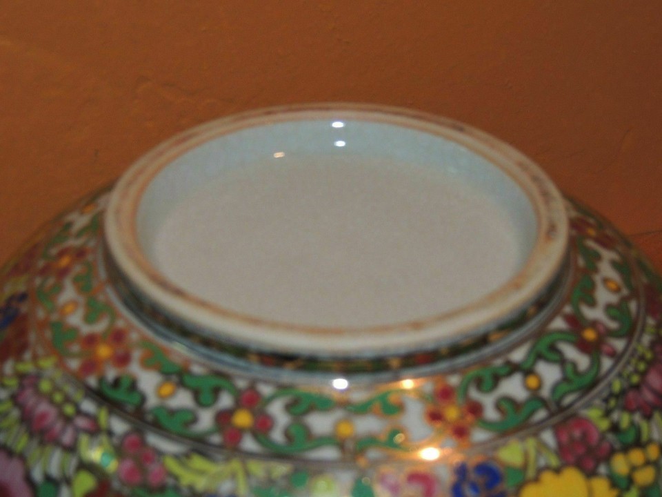 Chinese Crackle 8" Covered Dish 19th 20th gold highights Antique Bencharong Styl Item image 8