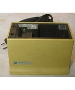 MOTOROLA VHF RADIO SPIRIT CHARGER NLN4508B Output 1.3VDC Per Battery 12V... - $87.98 MXN