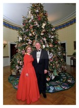 BILL &amp; HILLARY CLINTON PRESIDENT CHRISTMAS TREE 5X7 PHOTOGRAPH REPRINT - £6.69 GBP