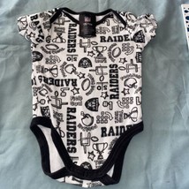 NFL Raiders Baby Outfit 0-3 Months One Piece Bodysuit Black &amp; White - £5.98 GBP