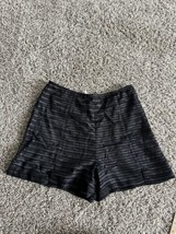 BCBGeneration Black Gray Sheer Lined Side Zipper Shorts Size 0 Mini Casual - £11.19 GBP