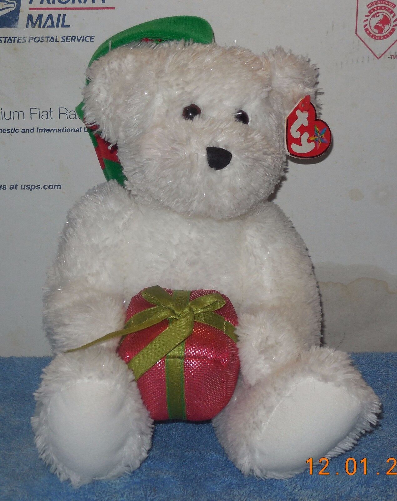 2006 TY Beanie Buddies GIFT-WRAPPED White CHRISTMAS Teddy BEAR Plush Stuffed Ani - £18.95 GBP