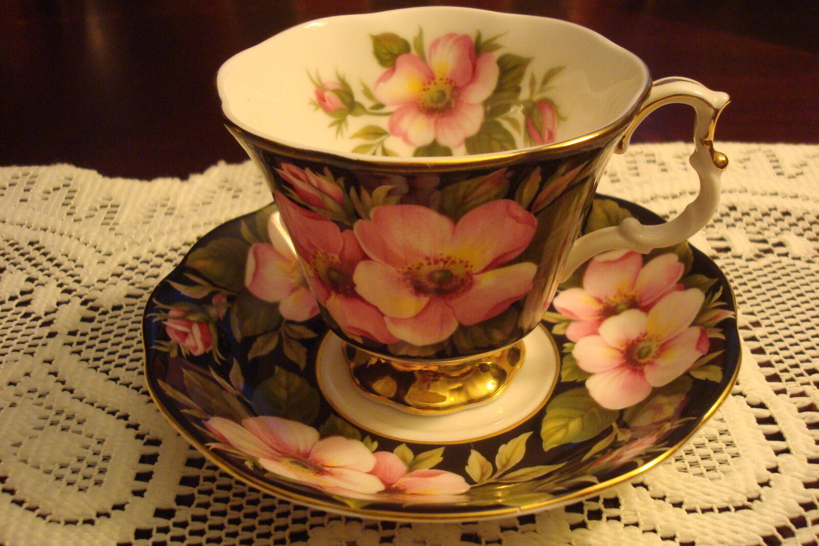 Primary image for Royal Albert England Provincial Flowers Series - Alberta Rose - cup/saucer[a*5-b