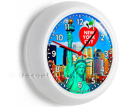 New York City that never sleeps Statue of Liberty NYC Manhattan skyline ... - $487.85 MXN