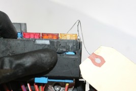 2006-2008 BMW 750i E65 TRUNK FUSE RELAY BOX J7512 image 10