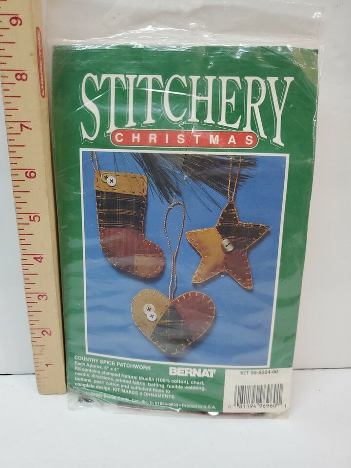 Stitchery Christmas Country Spice Patchwork Ornament Kit Bernat Makes 3 New - $9.74