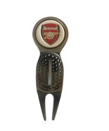 ARSENAL FC DIVOT TOOL AND MAGNETIC GOLF BALL MARKER - $981.59 MXN
