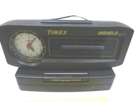 TIMEX Am/Fm Alarm Clock Radio Indiglo Night Light - £39.11 GBP