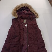 Maurices RN#51783 Girls/Women's Red Full Zip Removable Hoodie Vest Size Small  image 11