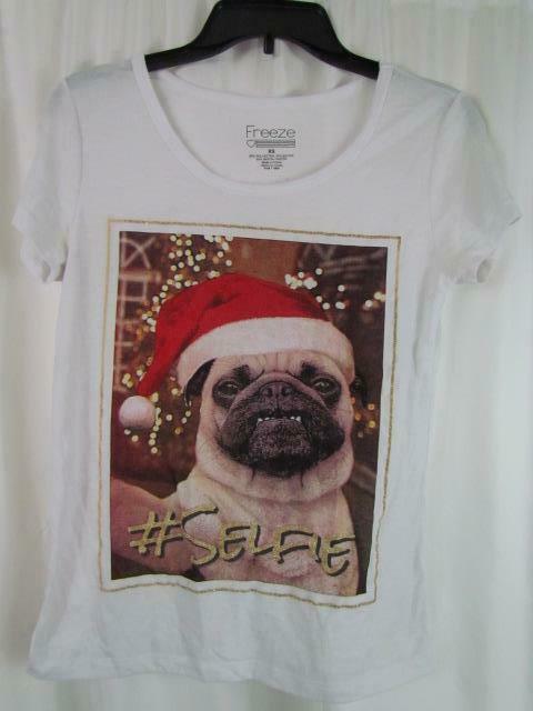 Freeze XS White Short Sleeve Holiday Shirt Dog Pic #Selfie EUC - $5.69