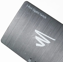 Luxul XGS-1005 5-Port Gigabit Desktop Switch image 3
