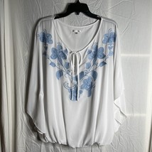 Sophie Max Women’s blouse shirt Medium White Blue Floral Pattern Flutter... - £10.20 GBP