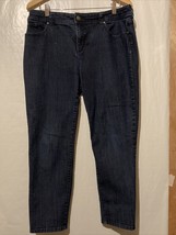 Chicos Fabulously Slimming Jeans Short 35&quot; Waist ~ Size 2.5 (Sz6) - $17.82