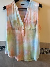 TORRID Tie Dyed Pink Blue Sleeveless Top SZ 0 EUC - $645.87 MXN
