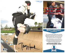 Tony Hawk legendary skateboarder signed 8x10 Photo proof Beckett COA,autographed