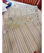 Set of 4 Nottingham Placemats Reversible Stripes Flowers EUC - $21.78