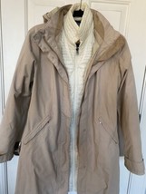 Patagonia women&#39;s Tres 3-in-1 Parka Jacket Coat Tan Beige White Medium - £217.91 GBP