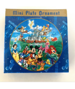 Walt Disney World Magic Kingdom Character Plate Ornament with Stand 2006 - £19.59 GBP