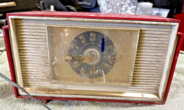 General Electric Red Alarm Clock Vacuum Tube Radio, For Parts Only - $14.52