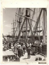 *RULERS OF THE SEA (1939) On-Set Candid Filming Frank Lloyd, Margaret Lockwood - £28.11 GBP