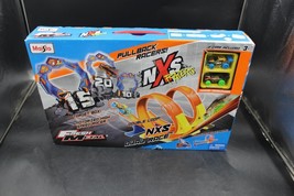 Maisto Fresh Metal Motorized Pull Back Racers With 2Loop Track 2 Car box damaged - $14.85