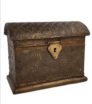 Vtg Rectangular Wood Carved Floral Trinket Box Medium Storage Jewelry Box - £14.71 GBP