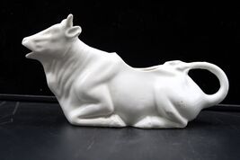 Vintage White Porcelain Cow Creamer Farmhouse Table Dining Decor Animal ... - $24.99